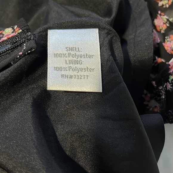 Lauren Conrad flowy, flower dress - Picture 4 of 6